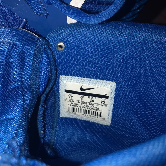 Nike Prime Hype DF 2016 (Basketball Sneakers) - Picture 4 of 5